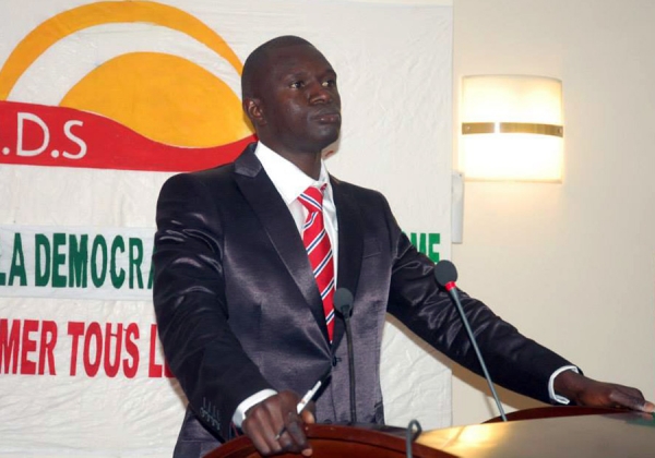 Pétition de la JDS pour la démission des ministres socialistes du gouvernement : plus d'un millier de signatures à Touba et Mbacké... Pétition de la JDS pour la démission des ministres socialistes du gouvernement : plus d'un millier de signatures à Touba et Mbacké...
