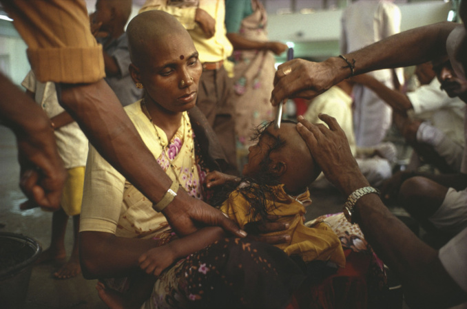 Cheveux naturels : Cette monstrueuse industrie qui exploite les pauvres femmes et enfants de l'Inde