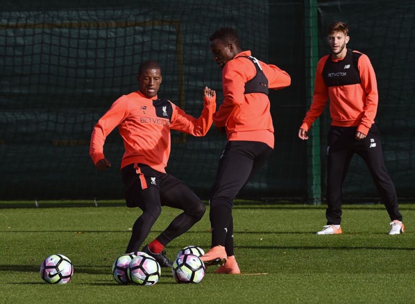 Liverpool : Sadio Mané, Coutinho, Lallana à l’entrainement à la salle de formation en préparatif du match contre West Bromwich le samedi prochain