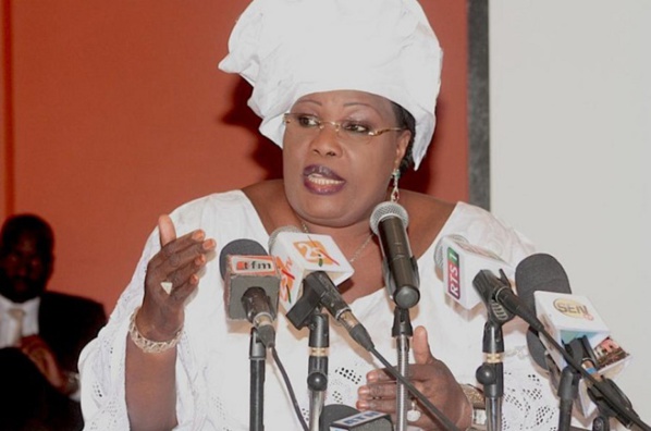 Pour Aminata Mbengue Ndiaye, Ousmane Tanor Dieng fait partie des plus grands commis de l’administration sénégalaise. Pour Aminata Mbengue Ndiaye, Ousmane Tanor Dieng fait partie des plus grands commis de l’administration sénégalaise.