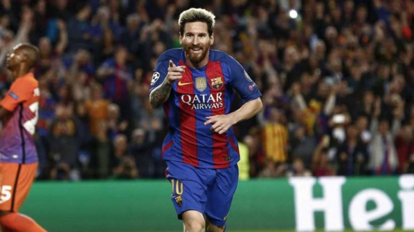 Lionel Messi, attaquant argentin du FC Barcelone, après son triplé face à Manchester City lors de la troisième journée de la Ligue des Champions, le 19 octobre au Camp Nou.LLUIS GENE / AFP