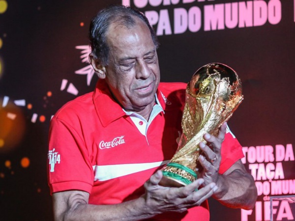 Brésil: décès de Carlos Alberto, d'une crise cardiaque à 72 ans