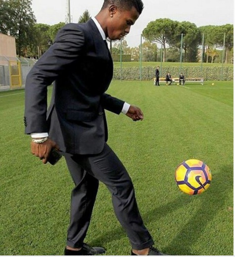 Diao Baldé Keita sur son 31... et joue au ballon rond!!!