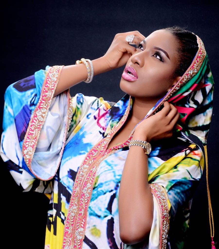 Nollywood et ses belles actrices : Chika Ike, appréciez la sensualité africaine