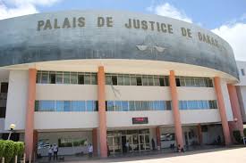 Tribunal :  L’ancien maire de Yoff, Mamadou Sylla citée dans une affaire de faux à propos d'une voiture offerte sans papiers