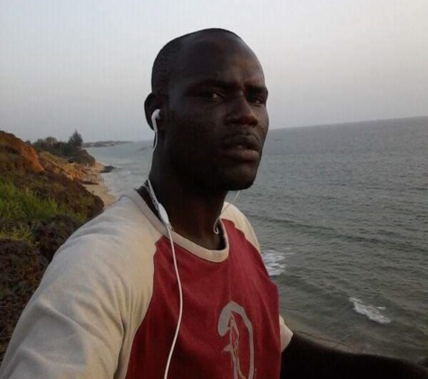 Photo : le taximan Feu Ibrahima Samb tué à Yoff ici au bord de la mer