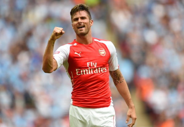 Olivier Giroud et Alexis Sanchez envoient Arsenal en tête provisoire de la Premier League