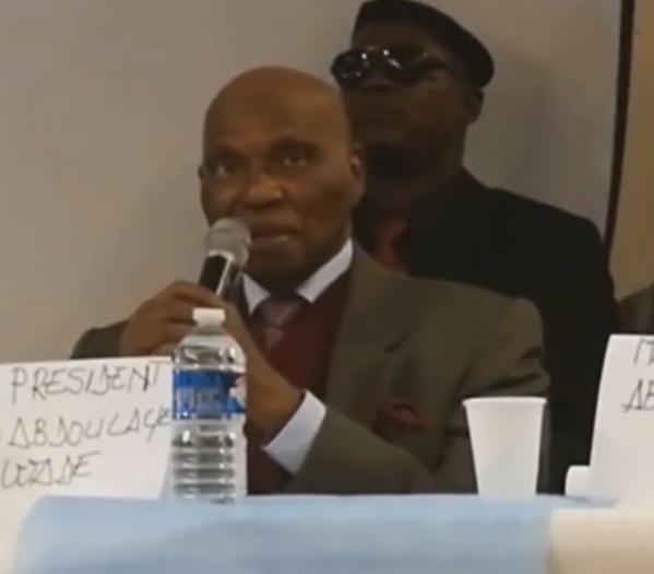 Me Abdoulaye Wade: «  l’hymne national du Sénégal a été composé par Léopold Sédar Senghor et mis en musique par un aventurier, Herbert Peppert»
