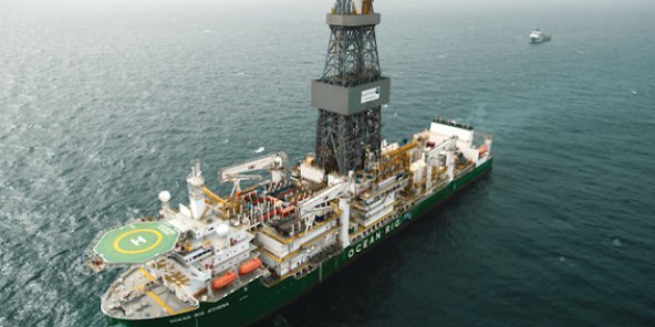 Un bateau de forage utilisé au large du Sénégal. © Cairn Energy