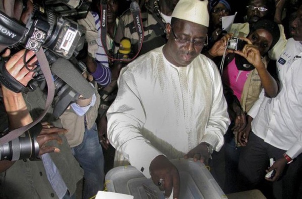 Le président de la République du Sénégal, Macky Sall trouve le débat sur la date de la tenue des élections absurde, puisque, selon le Chef de l’Etat, il y a un «agenda et un calendrier républicain».