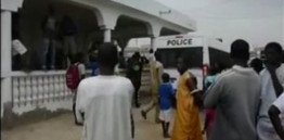 Saint-Louis-Mosquée Mame Rawane Ngom: bataille rangée entre fidèles à la prière du vendredi (vidéo)
