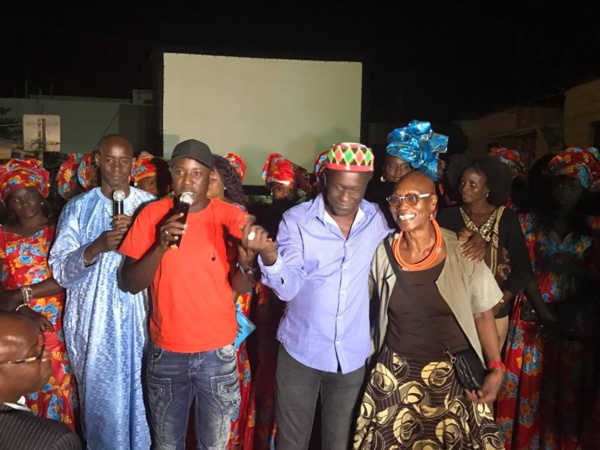 'Bois d'ébéne' de Moussa Touré  projeté à Pikine avec l'ambassadeur Bigot