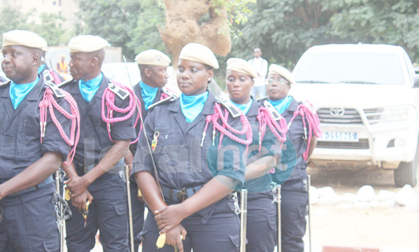 la cérémonie de la présentation de drapeau de la 43éme promotion de l’école nationale de police