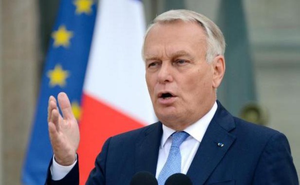 Jean-Marc Ayrault se trouve au Sénégal, d’où il devrait partir, vendredi 11 novembre, pour la Guinée.