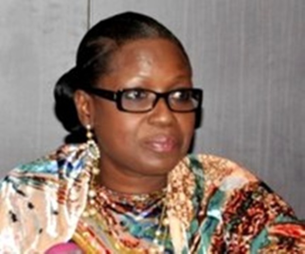 Inoncence Ntap Ndiaye, Présidente du Haut Conseil du Dialogue Social sur le film de famille: "Il n'existe plus de communication dans les familles"