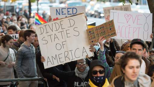 Plus d'un millier de manifestants anti-Trump à New York