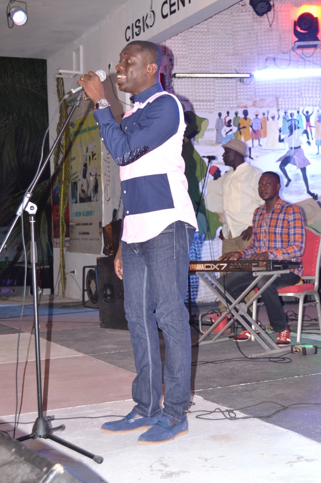 Pape Diouf casse la baraque à Ziguinchor, lors d'une soirée de gala, regardez...