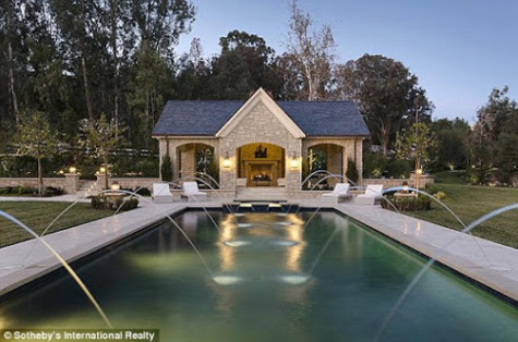 36 Photos : La maison paradisique de Kanye West et  Kim Kardashian, regardez