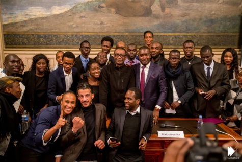 Youssou Ndour partage son expérience d'entrepreneur en Afrique lors du Give1talk organisé à la mairie du VX de Paris (images)