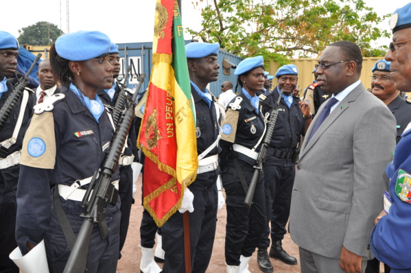 Macky Sall a recommandé l’urgence de prendre toutes les dispositions préventives et coercitives requises, notamment par la police et la gendarmerie, pour juguler la criminalité.