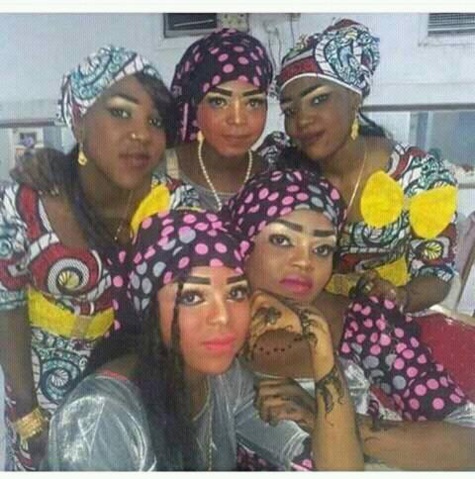 Vous avez dit Make Up, qui fait mieux?