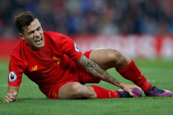 Premier League: Liverpool gagne mais perd Coutinho
