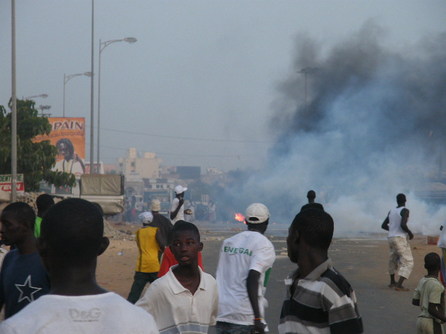 [Exclusif Photo] Les supporters sèment la violence et le désordre