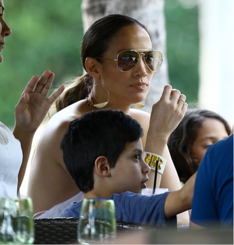 Jennifer Lopez et ses enfants en toute complicité