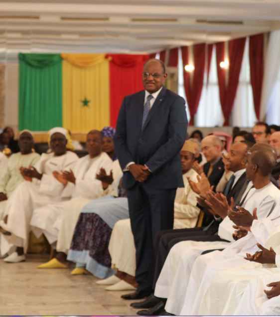 Monsieur Ousmane NDIAYE, diplômé de l’Ecole nationale supérieure des Techniques industrielles et des Mines d’Ales, et de HEC Paris, Conseiller spécial à la Présidence de la République, Expert et Consultant international, capitalise plus de trente-six années d’expérience professionnelle dans le domaine des mines.