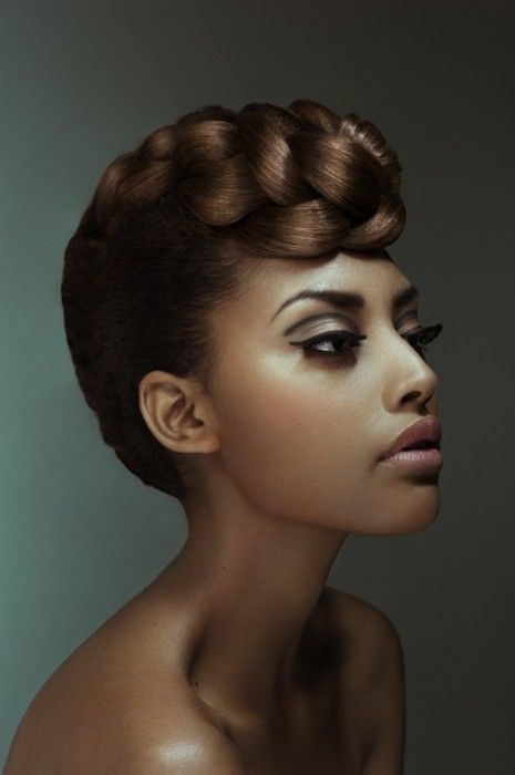 Cheveux afro :  inspirations de coiffures de fêtes