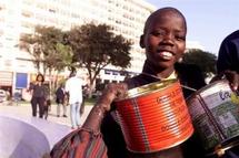 KEDOUGOU - Protestation contre la crise alimentaire : Les enfants organisent un concert de casserole