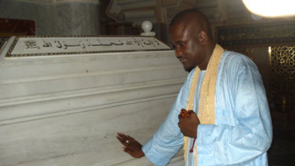 Vidéo : «Homme du monde ou homme monde», intitulé du livre de Ahmed Boucar Niang sur Baye Niass 
