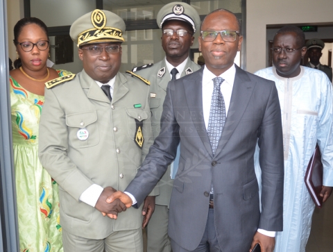 TRANSACTIONS DOUANIERES  : La loi du « Kumba am ndeye » et « Kumba amul ndeye » fait rage !