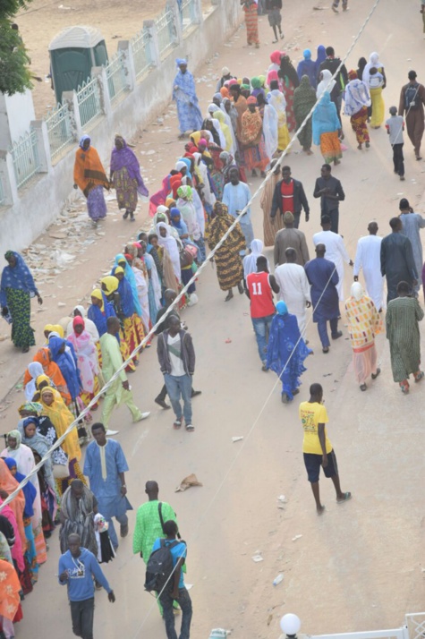 Gamou 2016 : la Grande Mosquée de Tivaouane prise d'assaut ce matin par les pèlerins (photos) 