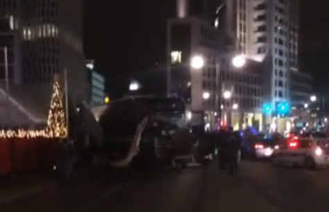 Attaque au camion sur le marché de Noël de Berlin. Plusieurs morts, au moins 50 blessés