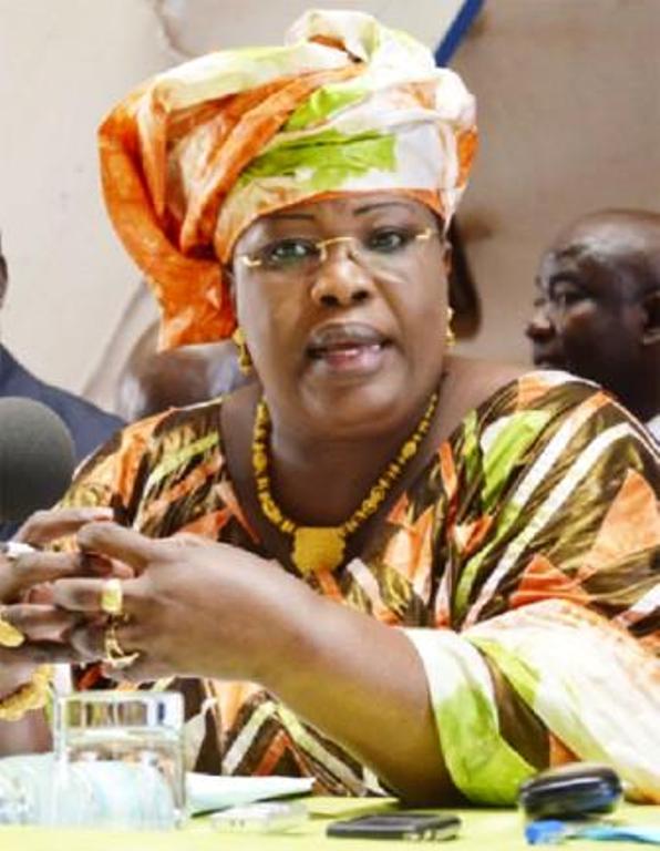 Aminata Mbengue Ndiaye : "Khalifa Sall ne peut pas dévier le Ps de sa trajectoire" Aminata Mbengue Ndiaye : "Khalifa Sall ne peut pas dévier le Ps de sa trajectoire"