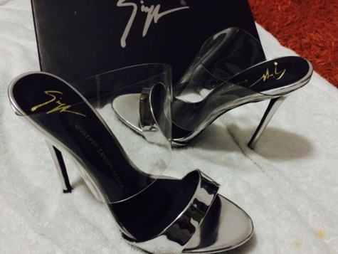 Louboutin, Zanotti, Alaïa   ... Pas cher ! Complexe Amira Dakar