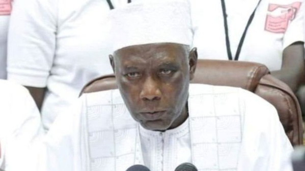 Alieu Momar Njai aurait fui à la suite de menaces de mort, après avoir annoncé la défaite de Yahya Jammeh lors de l'élection présidentielle.