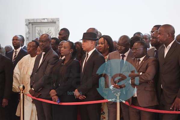 Photos: la remise traditionnelle du drapeau national aux « Lions » de la Téranga par le Président de la République S.E.M. Macky Sall