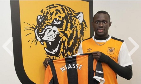 Mercato : Baye Oumar Niasse prêté à Hull City jusqu'à la fin de la saison