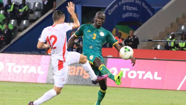 Kalidou Koulibaly lors du mlatch face à la Tunisie à Franceville.