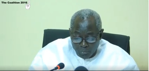 Halifa Sallah, le porte-parole du président Adama Barrow : « Ce vendredi est le dernier jour pour mettre fin aux négociations ou aller à la guerre à l'impasse politique du pays » Halifa Sallah, le porte-parole du président Adama Barrow : « Ce vendredi est le dernier jour pour mettre fin aux négociations ou aller à la guerre à l'impasse politique du pays »