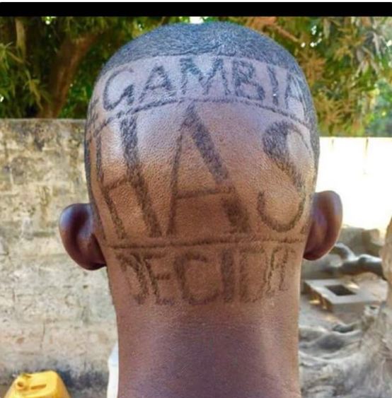 La nouvelle coiffure qui fait fureur en Gambie, regardez!!! La nouvelle coiffure qui fait fureur en Gambie, regardez!!!