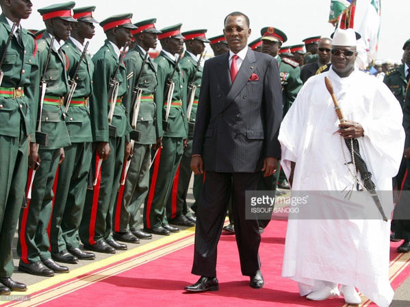 C'est un avion-cargo affrété par le président tchadien Idriss Deby qui s'est chargé biens personnels de Yahya Jammeh, ainsi qu'une dizaine de véhicules.