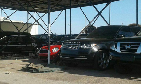 Gambie: Découvrez en photos les voitures de luxe de l’ex-président Yahya Jammeh