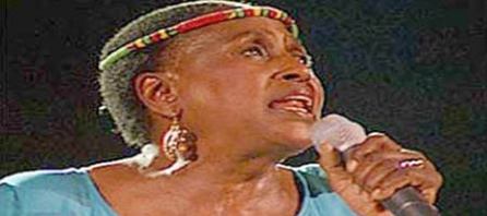 MIRIAM MAKEBA, « MAMA AFRICA »  La rebelle souveraine s’est assoupie à jamais