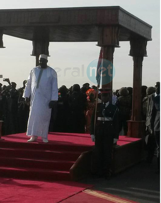 Le président Adama Barrow vient d’arriver à Banjul Le président Adama Barrow vient d’arriver à Banjul