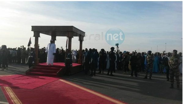 Le président Adama Barrow vient d’arriver à Banjul