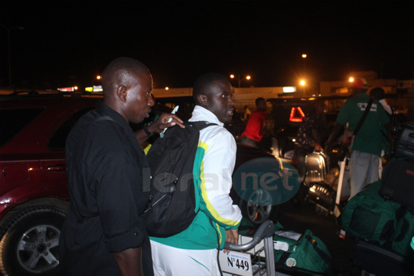 Videos-photos: l'arrivée des lions de la Teranga à l'aéroport Léopold Sedar Senghor de Dakar