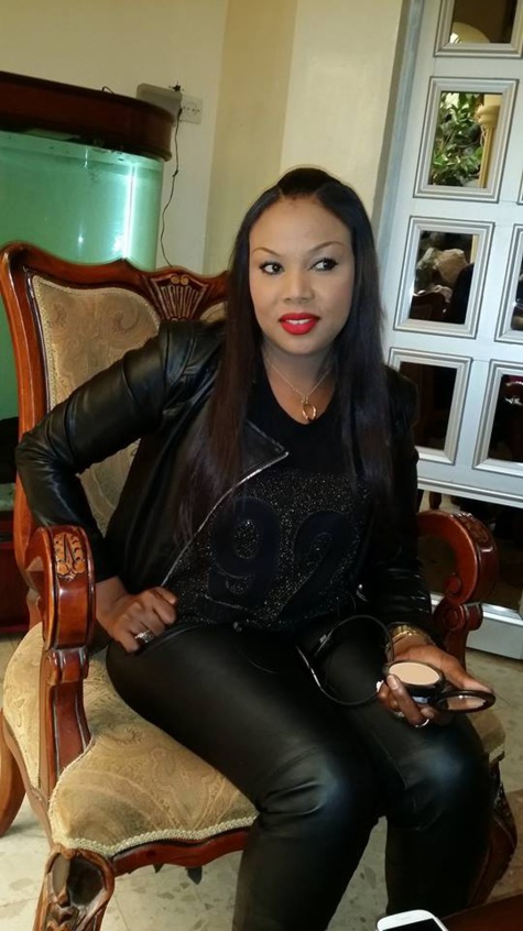 Amina Poté, la sulfureuse is back....regardez